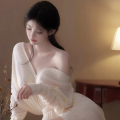 轻娱丶浪漫满屋