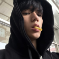 J黎歌